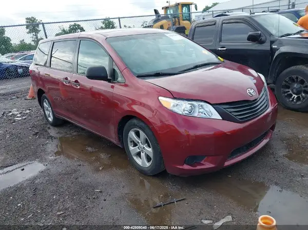 5TDZK3DC7GS752874 2016 TOYOTA SIENNA - Image 1