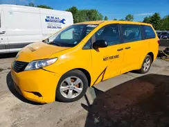 5TDZK3DC9GS699501 2017 TOYOTA SIENNA