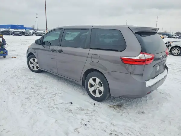 5TDZK3DC9GS750186 2016 TOYOTA SIENNA - Image 2