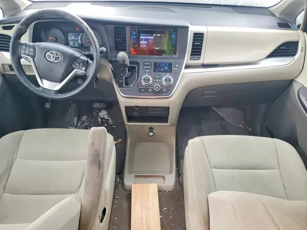 5TDZK3DC9GS750186 2016 TOYOTA SIENNA - Image 8