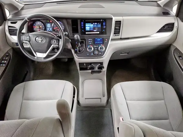 5TDZK3DCXGS708500 2016 TOYOTA SIENNA - Image 8