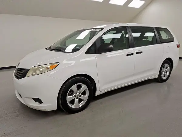 5TDZK3DCXGS717911 2016 TOYOTA SIENNA - Image 1