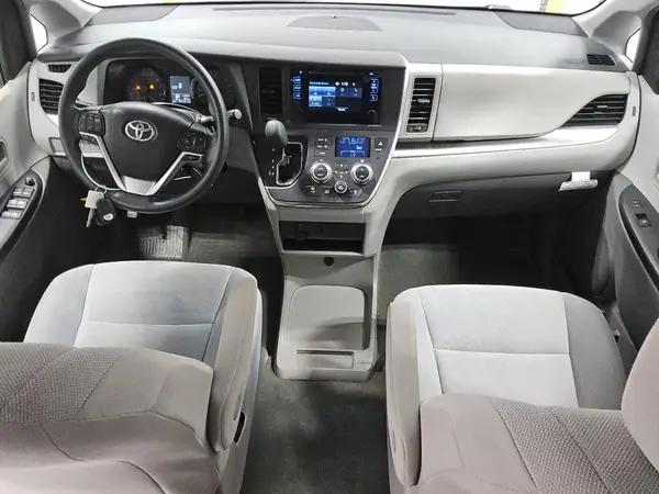 5TDZK3DCXGS721960 2016 TOYOTA SIENNA - Image 8
