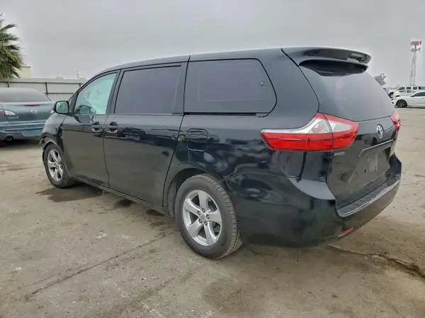5TDZK3DCXGS738869 2016 TOYOTA SIENNA - Image 2