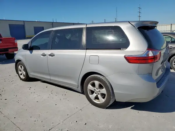 5TDZK3DCXGS754392 2016 TOYOTA SIENNA - Image 2