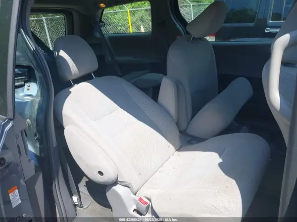 5TDZK3DCXGS755834 2016 TOYOTA SIENNA - Image 8