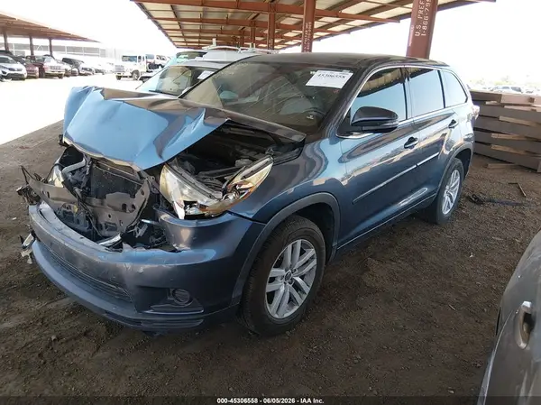 5TDZKRFH0GS122836 2016 TOYOTA HIGHLANDER - Image 2