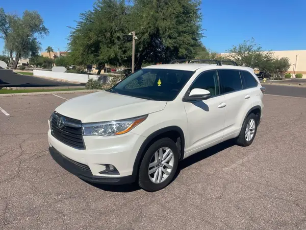 5TDZKRFH0GS140494 2016 TOYOTA HIGHLANDER - Image 2
