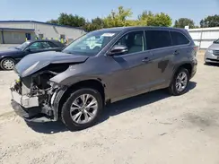 5TDZKRFH0GS141922 2016 TOYOTA HIGHLANDER