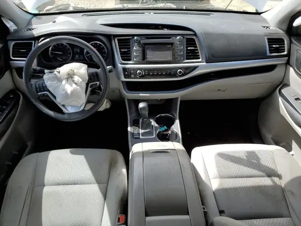5TDZKRFH0GS151186 2016 TOYOTA HIGHLANDER - Image 8