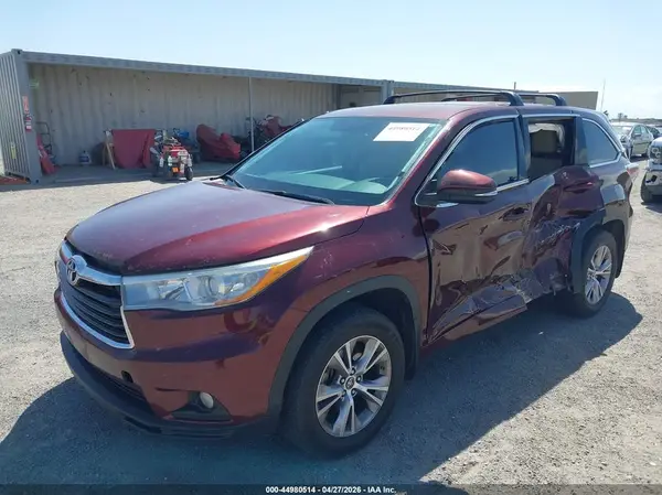 5TDZKRFH0GS180297 2016 TOYOTA HIGHLANDER - Image 2
