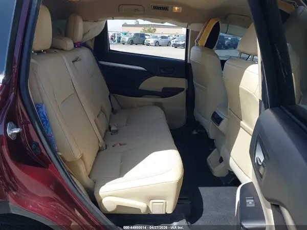 5TDZKRFH0GS180297 2016 TOYOTA HIGHLANDER - Image 8
