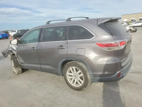 5TDZKRFH1GS132808 2016 TOYOTA HIGHLANDER - Image 2