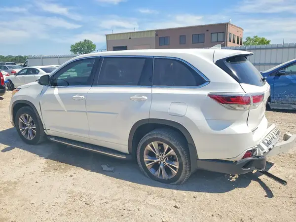 5TDZKRFH1GS140665 2016 TOYOTA HIGHLANDER - Image 2