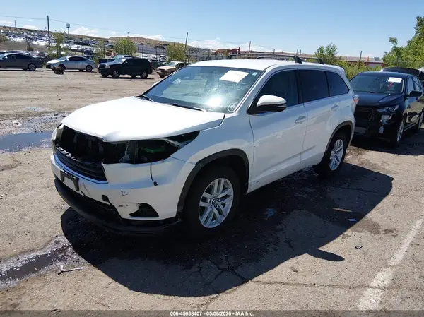 5TDZKRFH1GS143243 2016 TOYOTA HIGHLANDER - Image 2