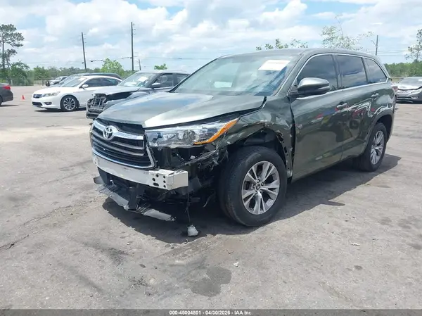 5TDZKRFH1GS157031 2016 TOYOTA HIGHLANDER - Image 2
