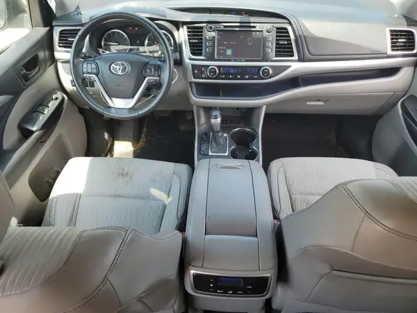 5TDZKRFH1GS159894 2016 TOYOTA HIGHLANDER - Image 8