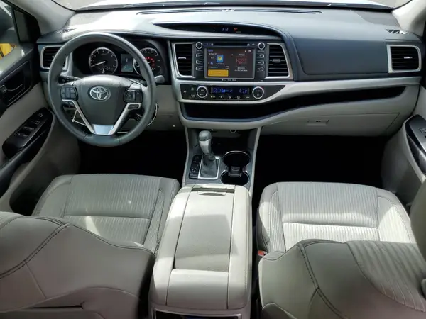 5TDZKRFH1GS171088 2016 TOYOTA HIGHLANDER - Image 8