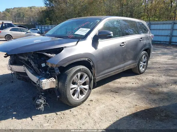 5TDZKRFH2GS122479 2016 TOYOTA HIGHLANDER - Image 2
