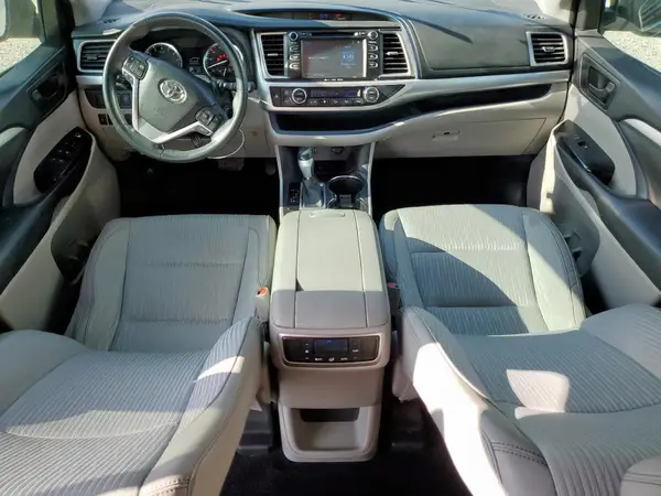 5TDZKRFH2GS163453 2016 TOYOTA HIGHLANDER - Image 8