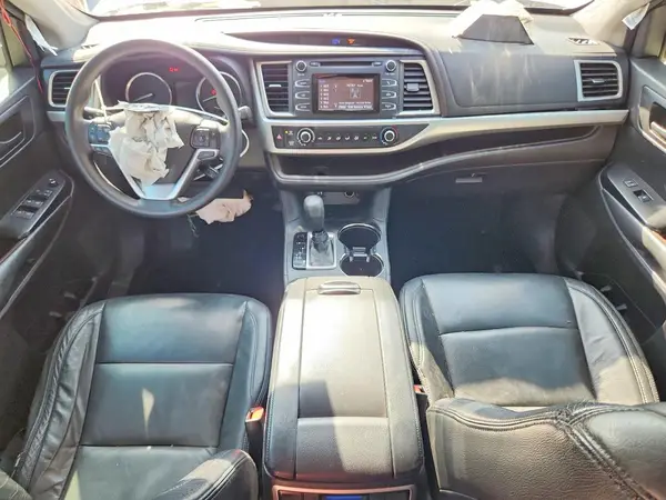 5TDZKRFH2GS171777 2016 TOYOTA HIGHLANDER - Image 8