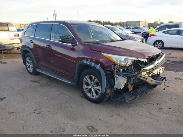 5TDZKRFH2GS180088 2016 TOYOTA HIGHLANDER - Image 1