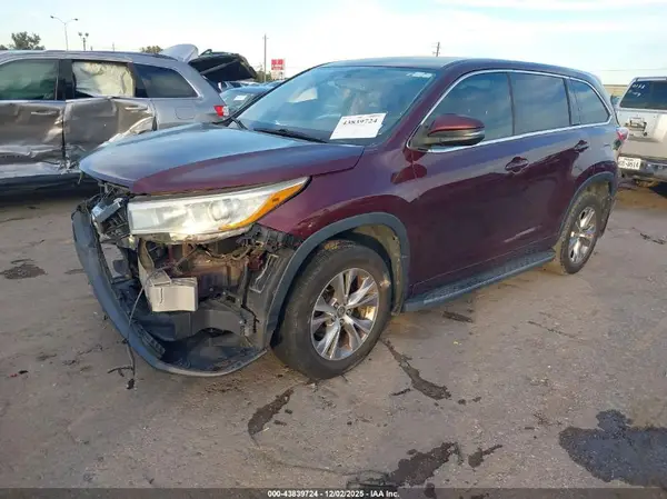 5TDZKRFH2GS180088 2016 TOYOTA HIGHLANDER - Image 2