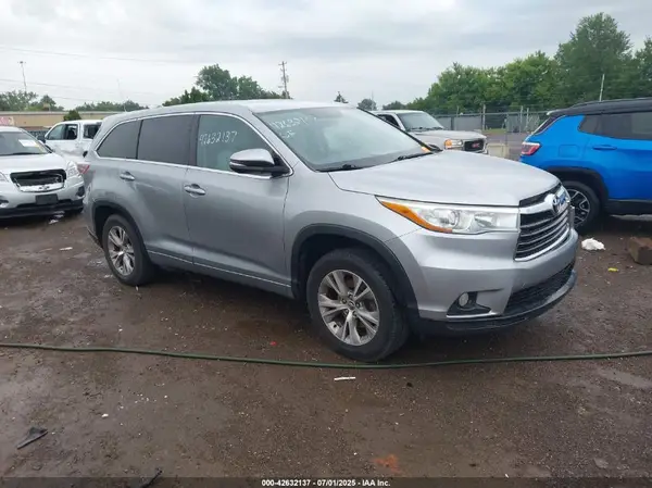 5TDZKRFH3GS122152 2016 TOYOTA HIGHLANDER - Image 1