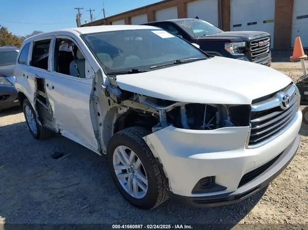 5TDZKRFH3GS132972 2016 TOYOTA HIGHLANDER - Image 1