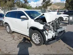 5TDZKRFH3GS135855 2016 TOYOTA HIGHLANDER
