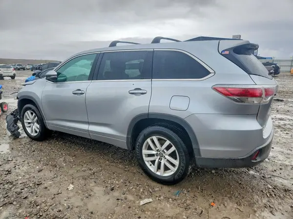 5TDZKRFH3GS144829 2016 TOYOTA HIGHLANDER - Image 2