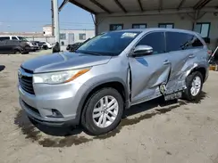 5TDZKRFH3GS184845 2016 TOYOTA HIGHLANDER