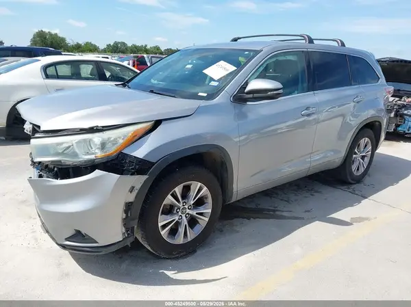 5TDZKRFH3GS187406 2016 TOYOTA HIGHLANDER - Image 2