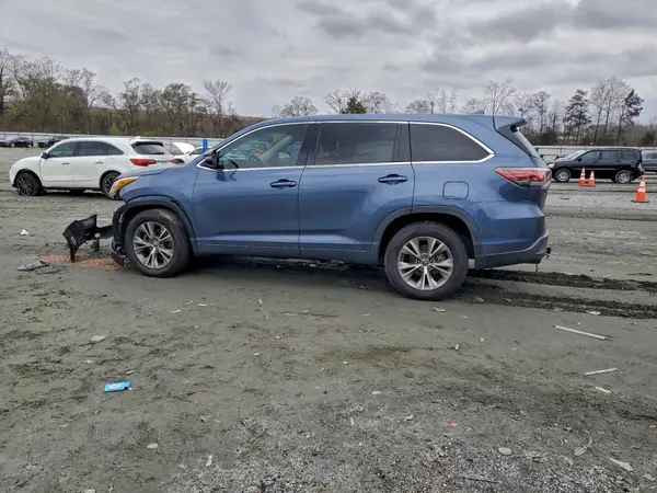 5TDZKRFH4GS121866 2016 TOYOTA HIGHLANDER - Image 2