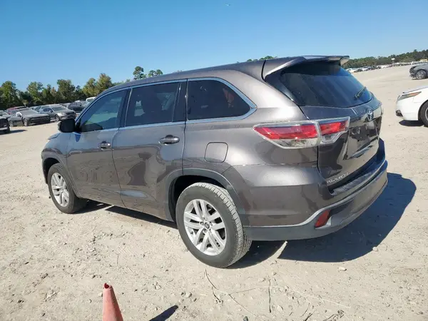5TDZKRFH4GS121897 2016 TOYOTA HIGHLANDER - Image 2