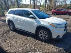 5TDZKRFH4GS124024 2016 TOYOTA HIGHLANDER