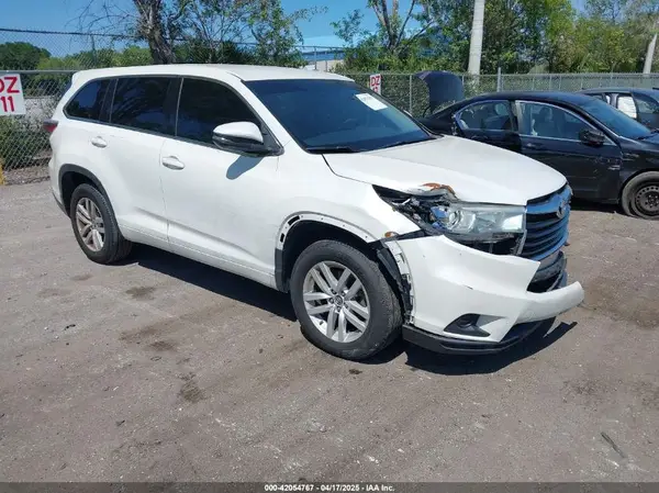 5TDZKRFH4GS127117 2016 TOYOTA HIGHLANDER - Image 1