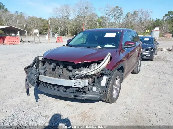 5TDZKRFH4GS134343 2016 TOYOTA HIGHLANDER - Image 2