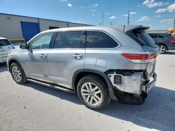 5TDZKRFH4GS135704 2016 TOYOTA HIGHLANDER - Image 2
