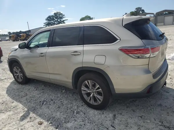 5TDZKRFH4GS137601 2016 TOYOTA HIGHLANDER - Image 2
