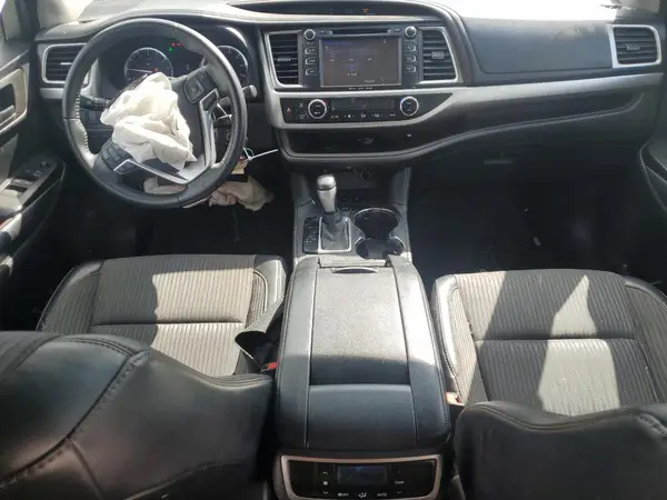 5TDZKRFH4GS137601 2016 TOYOTA HIGHLANDER - Image 8