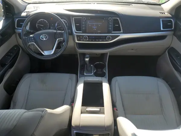5TDZKRFH4GS141907 2016 TOYOTA HIGHLANDER - Image 8