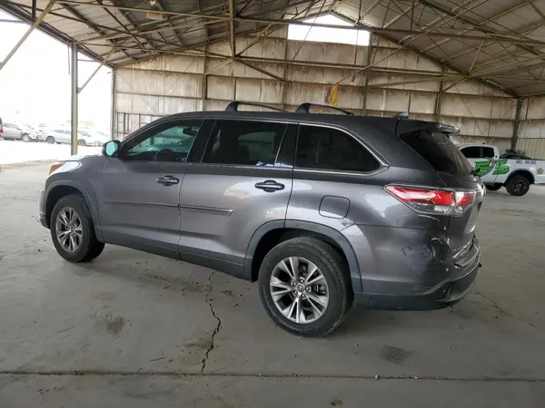 5TDZKRFH4GS186104 2016 TOYOTA HIGHLANDER - Image 2