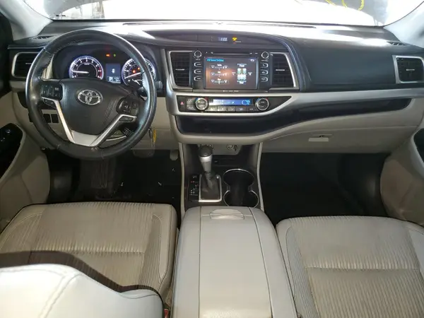 5TDZKRFH4GS186104 2016 TOYOTA HIGHLANDER - Image 8