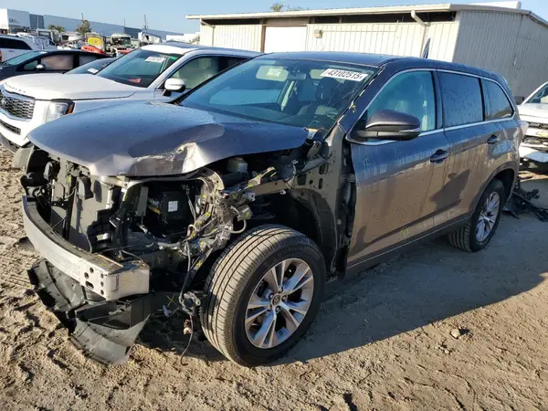 5TDZKRFH5GS122122 2016 TOYOTA HIGHLANDER - Image 1