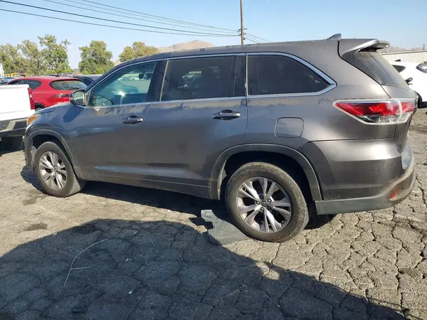 5TDZKRFH5GS141219 2016 TOYOTA HIGHLANDER - Image 2