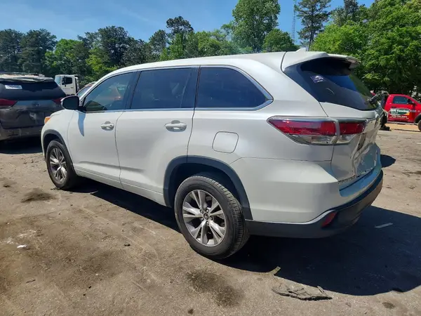 5TDZKRFH5GS162135 2016 TOYOTA HIGHLANDER - Image 2