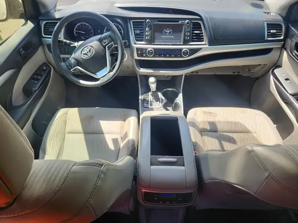 5TDZKRFH5GS162135 2016 TOYOTA HIGHLANDER - Image 8