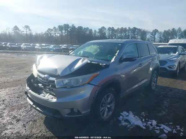 5TDZKRFH5GS176603 2016 TOYOTA HIGHLANDER - Image 2