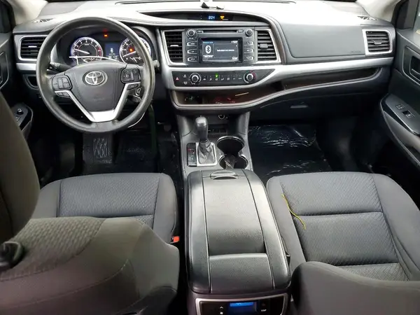 5TDZKRFH6GS125773 2016 TOYOTA HIGHLANDER - Image 8